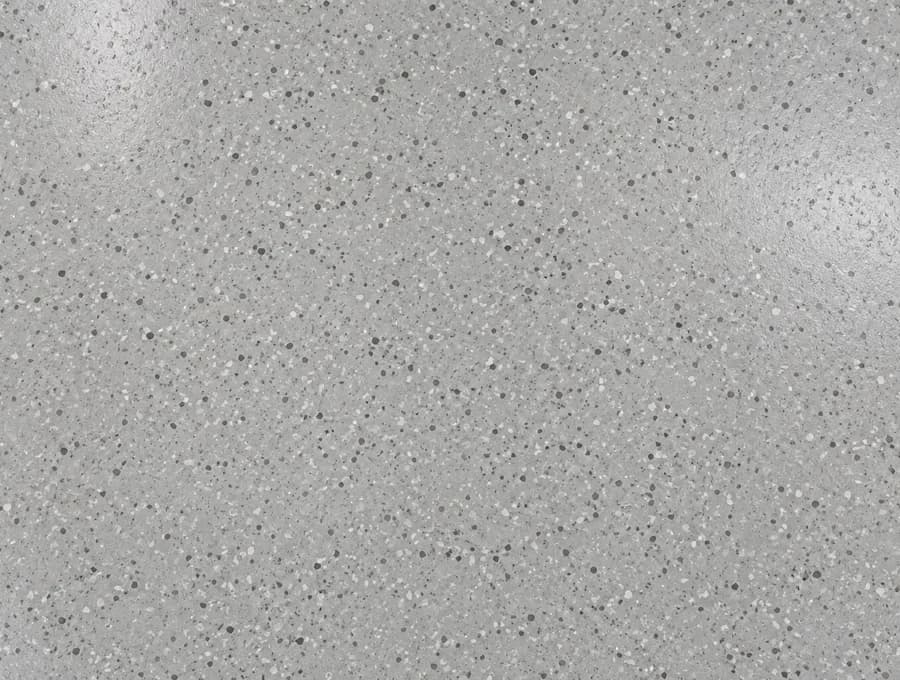 Epoxidharzboden, hellgrau mit weißen und dunkelgrauen Flakes