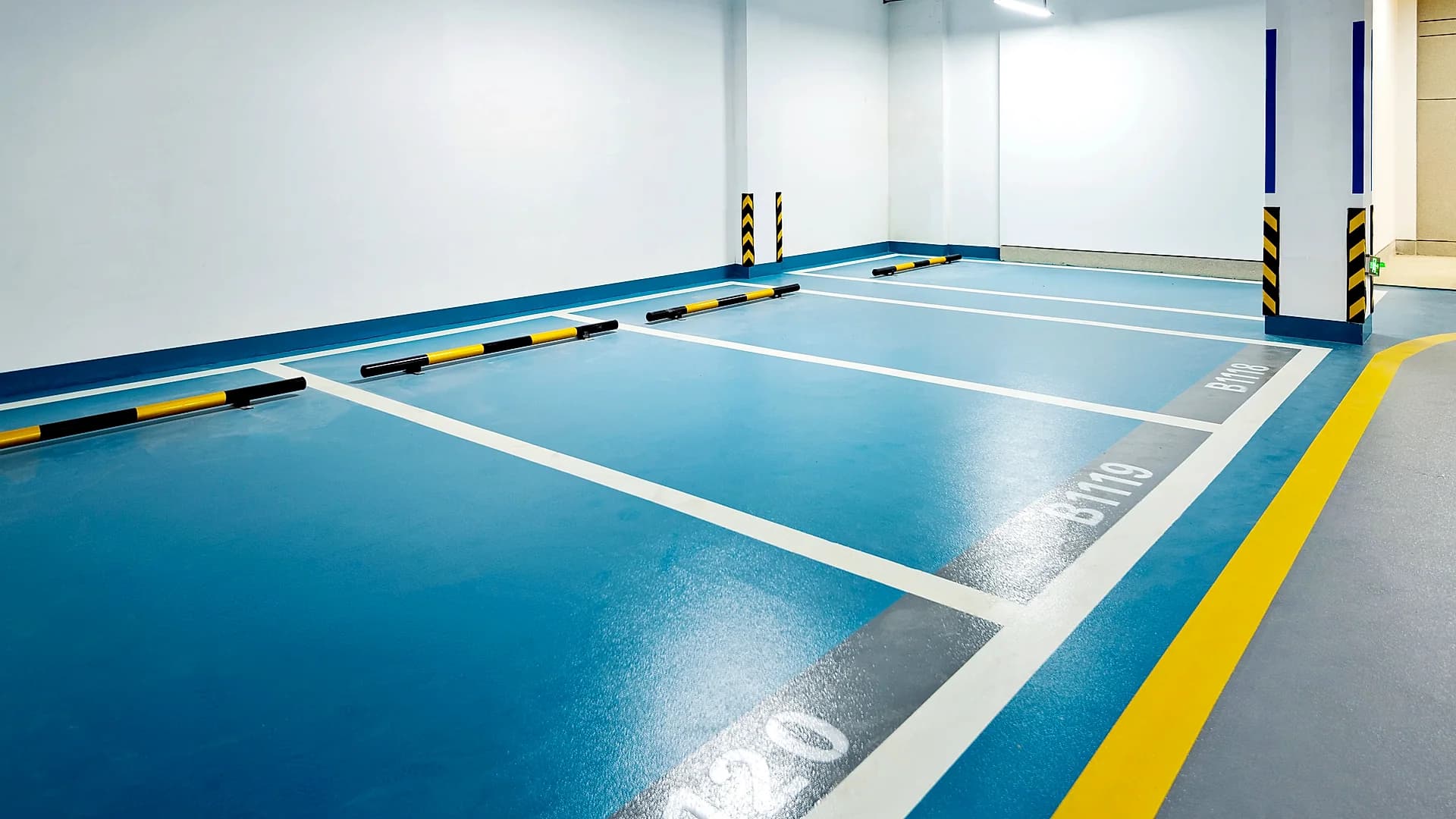 Coated industrial floor in a large hall